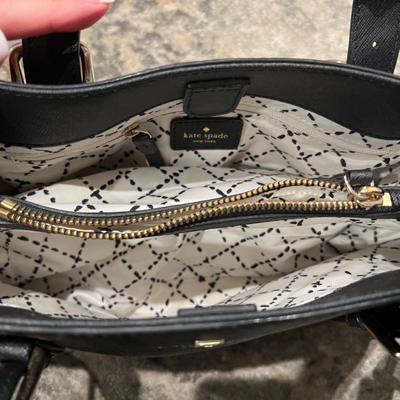 Kate Spade - Black bag with gold accents and added crossbody strap - Never used - Picture 3 of 4